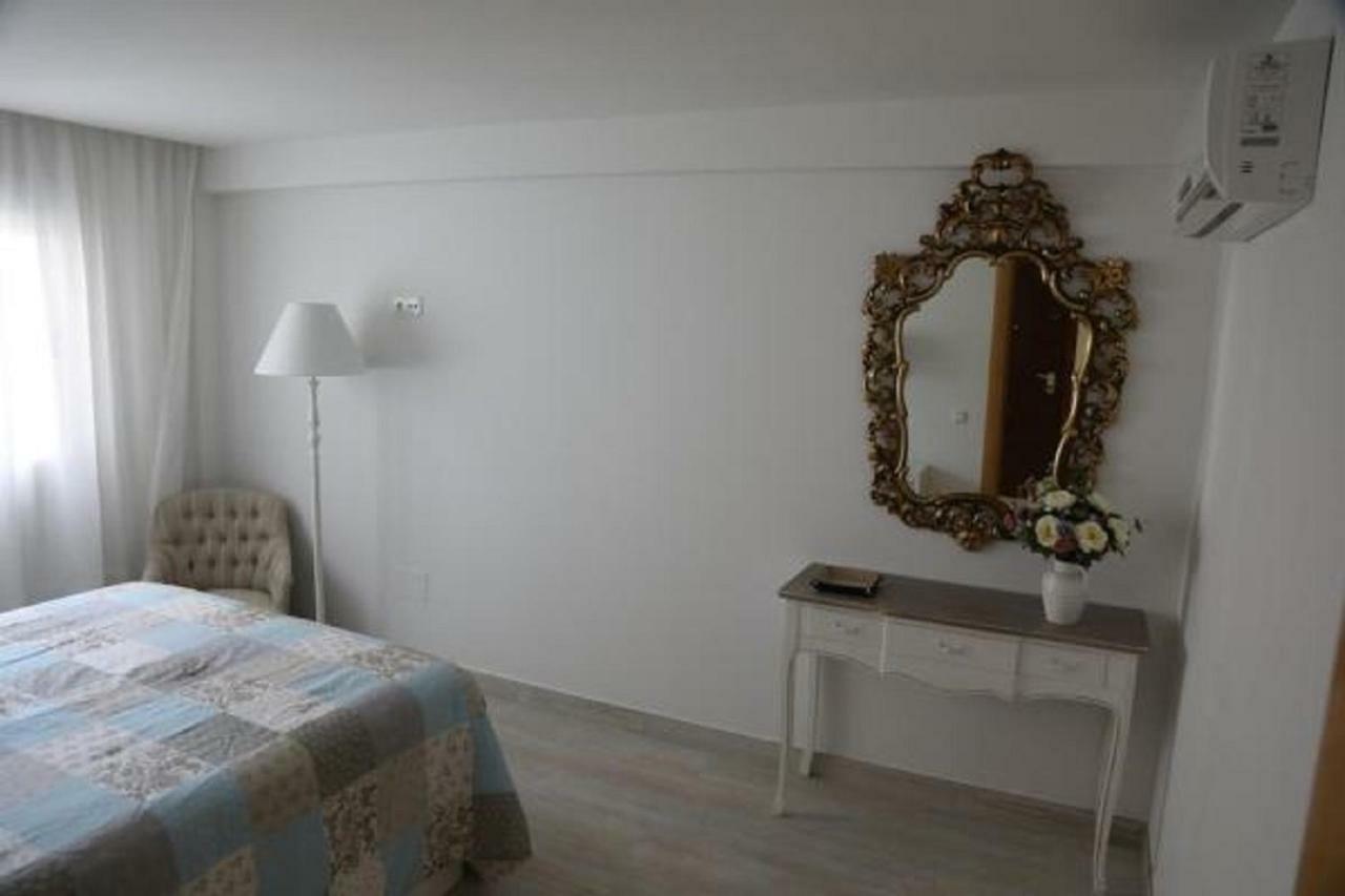 Apartamento Montes De Oca Apartment Malaga Exterior photo